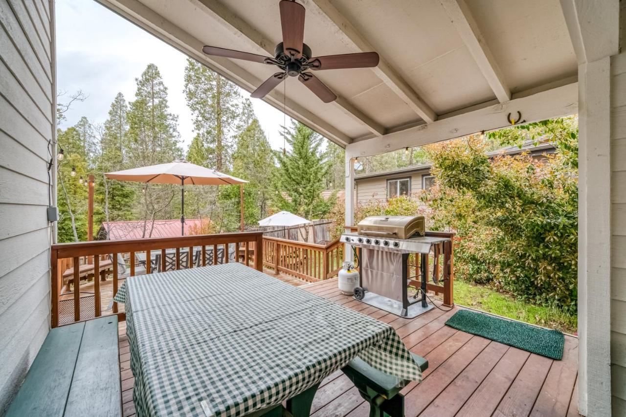 Black Bear Cabin Bass Lake Exterior foto